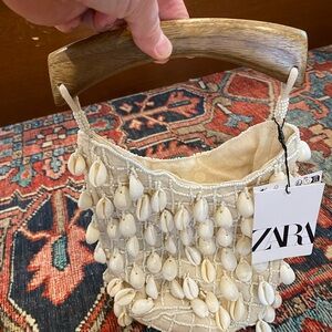 Zara Cream Beaded Shell Bag with Wooden Handle
